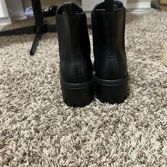 Madden Girl Tessa Black Ankle Booties - Picture 4 of 4